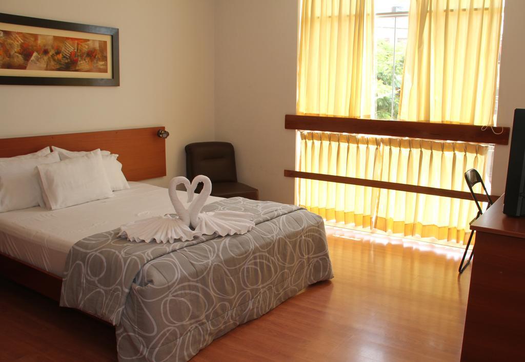 צ'יקלאיו My Rouse Hotel מראה חיצוני תמונה